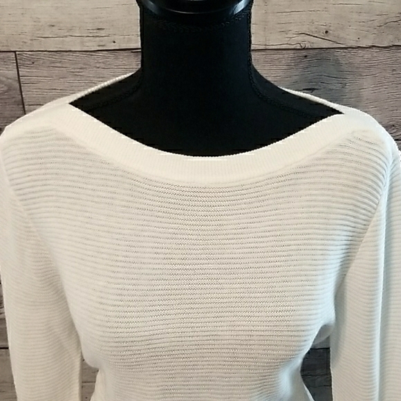 OFF WHITE ANN TAYLOR SWEATER - Picture 2 of 10